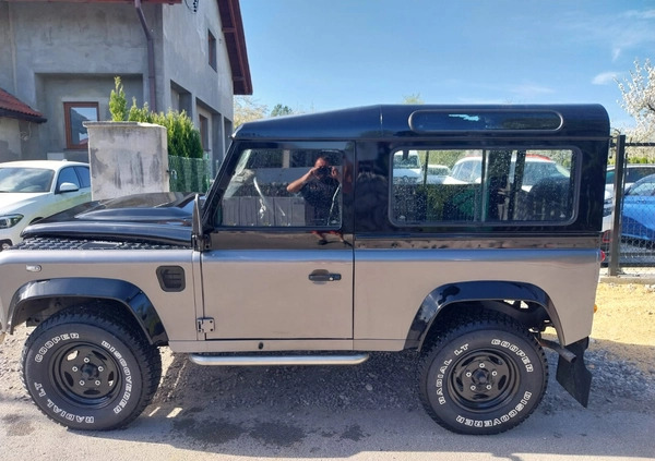 Land Rover Defender cena 37900 przebieg: 256000, rok produkcji 1990 z Biała małe 326